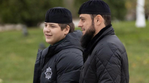 17-летнему сыну Кадырова вручили очередную награду (видео)
