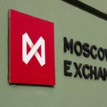 МосБиржа приостановила торги на валютном рынке и рынке драгметаллов