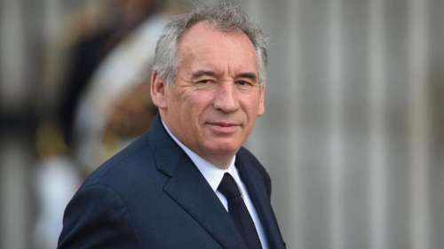 Макрон назначил Франсуа Байру премьером после падения правительства Барнье
