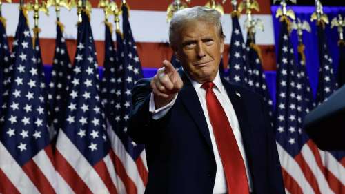 Сделать день рождения Трампа государственным праздником предложили в США