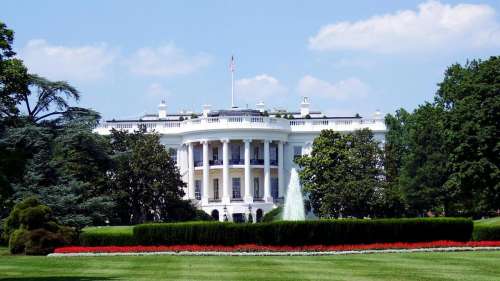 Белый дом заявил, что США прекратят финансирование военной помощи Украине